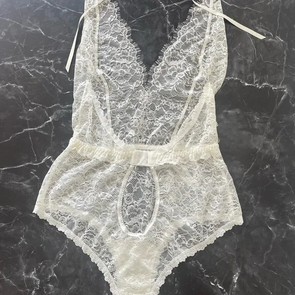 Hanky Panky Wink Plaything Bodysuit with Keyhole White - Picture 4 of 6